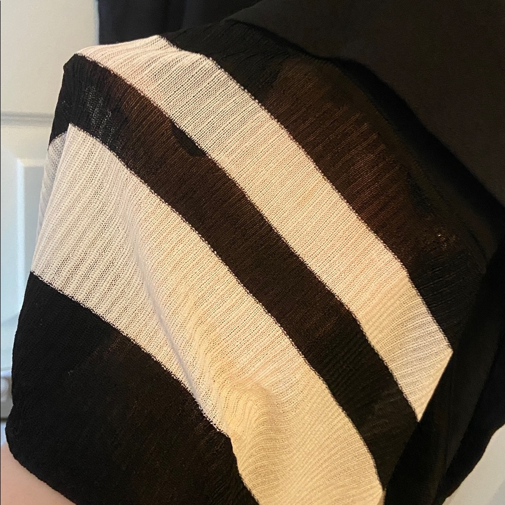 VINCE ⚜️ Double Layer Sleeveless Elegant Black and White Dress - Picture 9 of 9